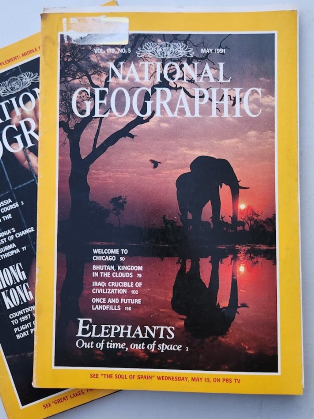 National Geographic Magazine Bundle Lot of 2 Magazines 1960 - 2024 Coffee table